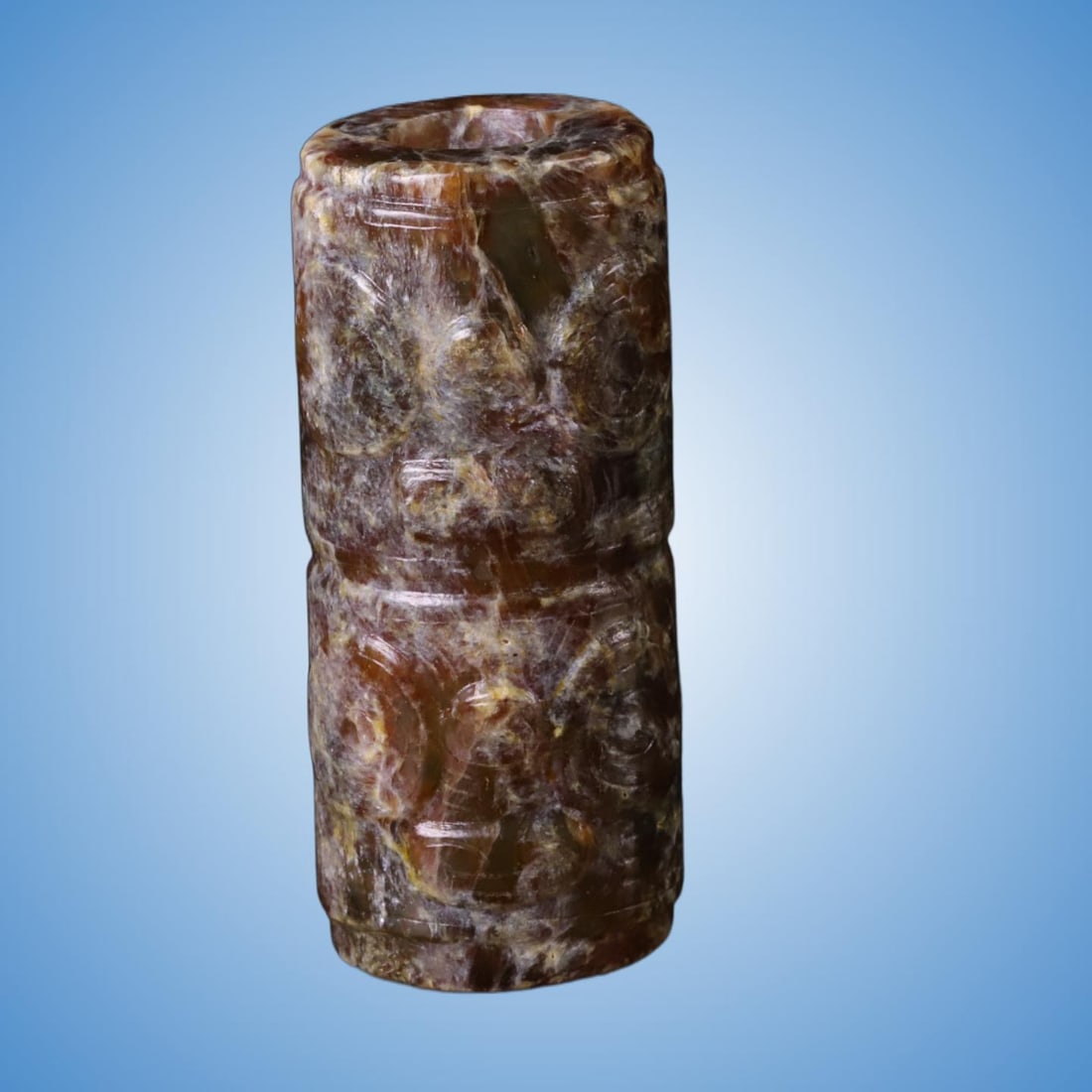 A Exquisite Gaogu Jade Handheld Carving: A Exquisite Gaogu Jade Handheld Carving,Ancient Time, China,Size:1.4inx0.6in,Weight:17g 高古玉手把件,远古时期