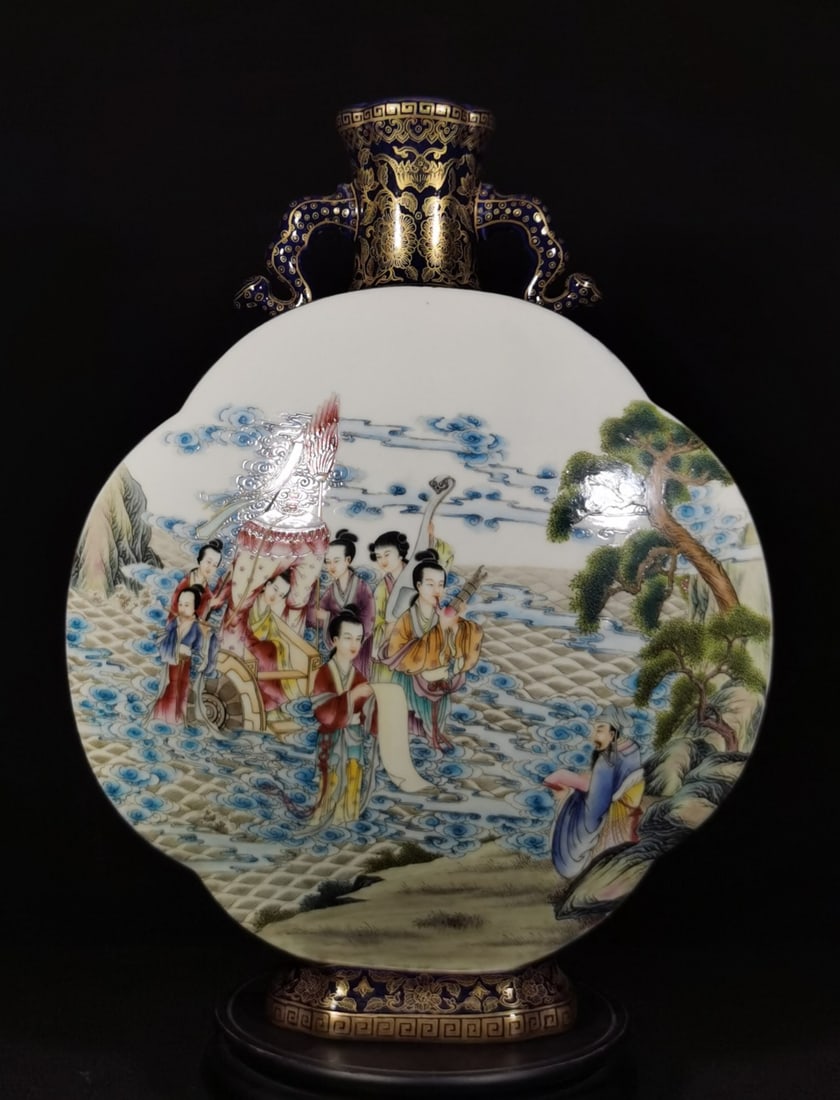 A Exquisite Ji Blue Glazed Painted Gold Character and Story Pattern Vase (1 of 7)