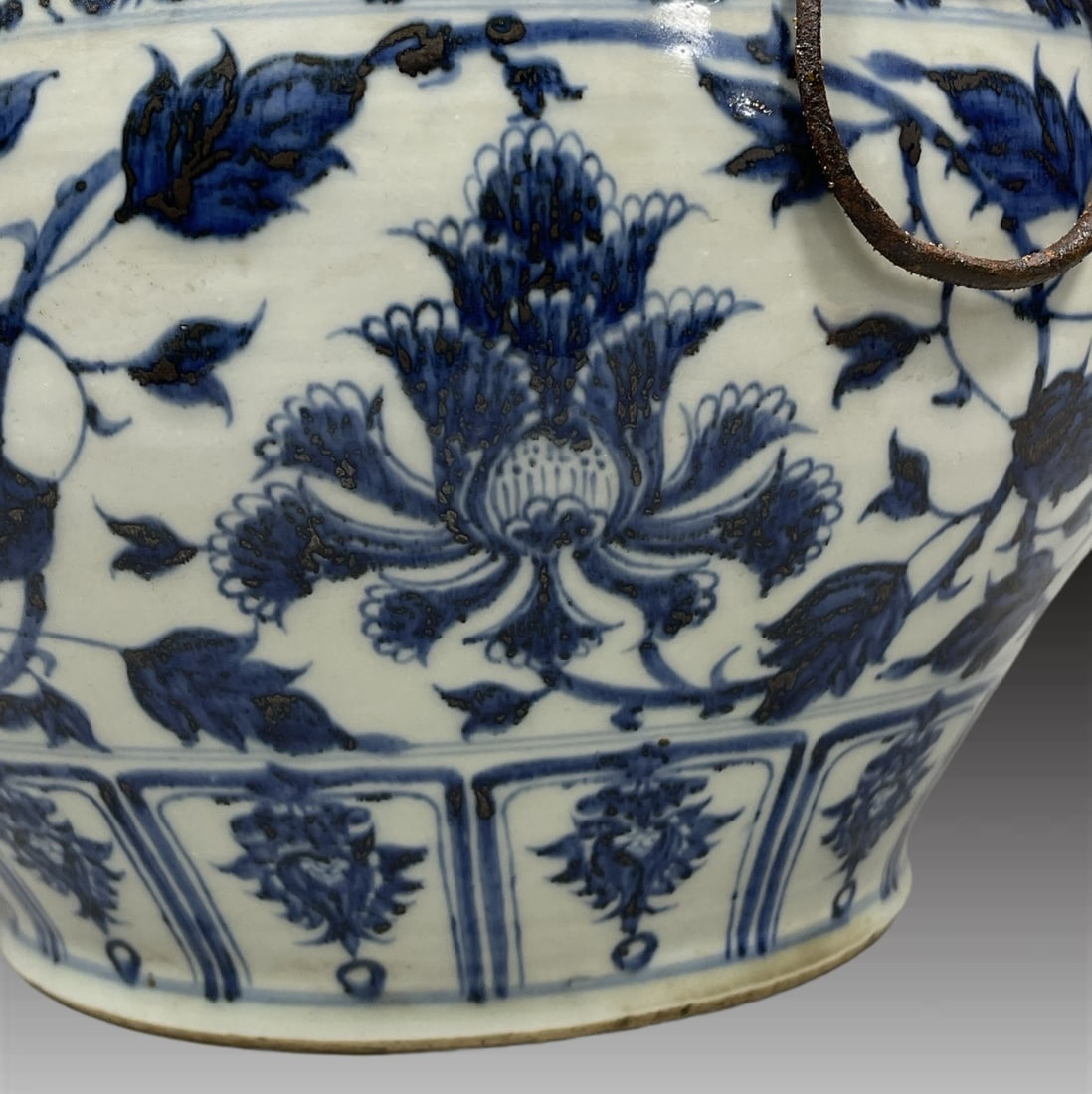 A Exquisite Blue and White Lotus Pattern Jar - 6