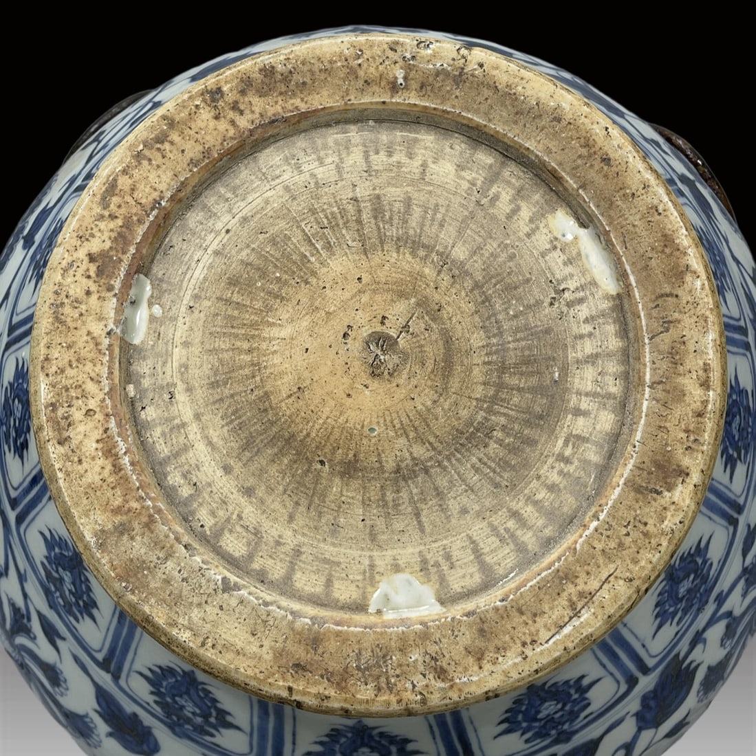 A Exquisite Blue and White Lotus Pattern Jar - 8