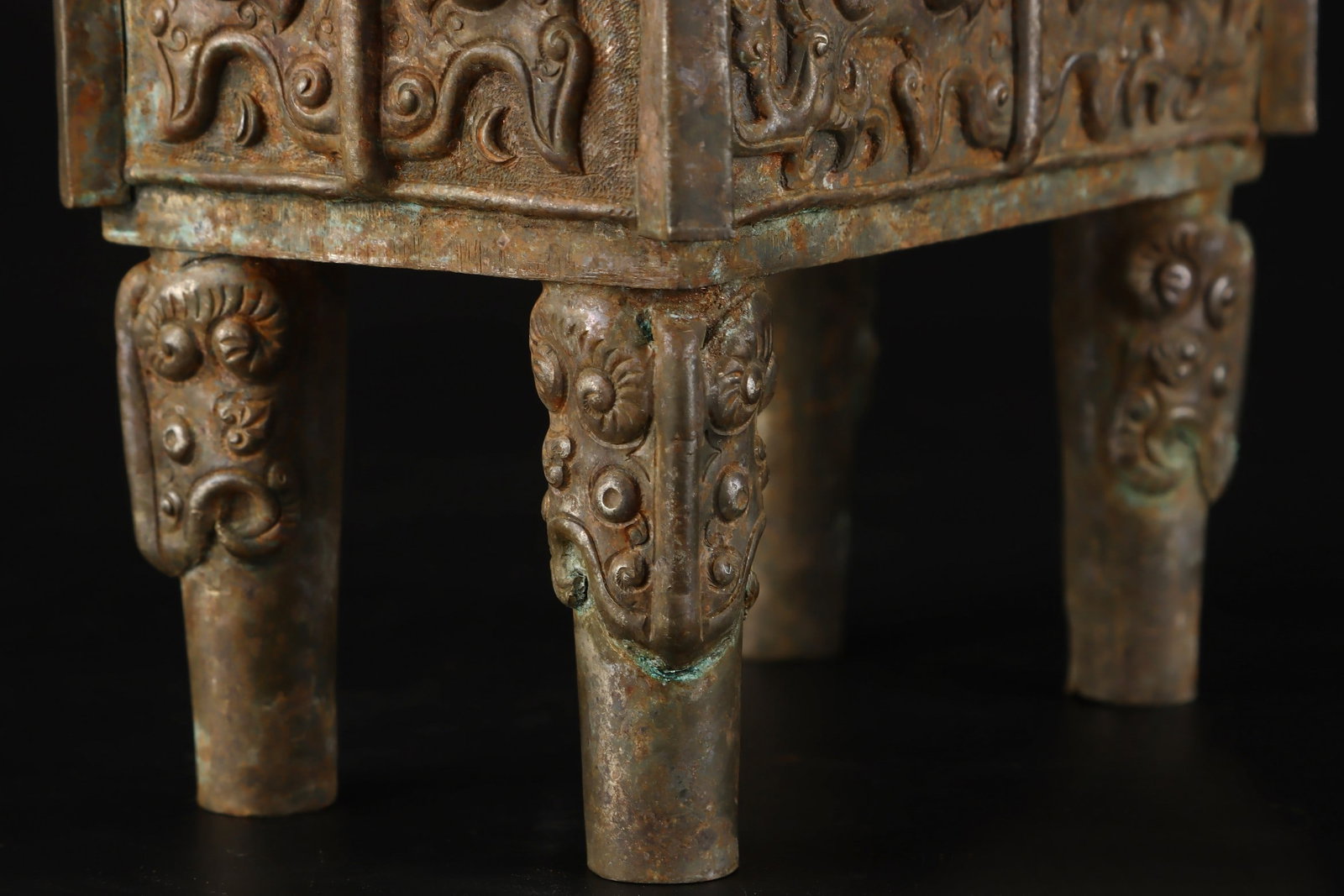 A Exquisite Bronze Beast-Face Pattern Censer - 6