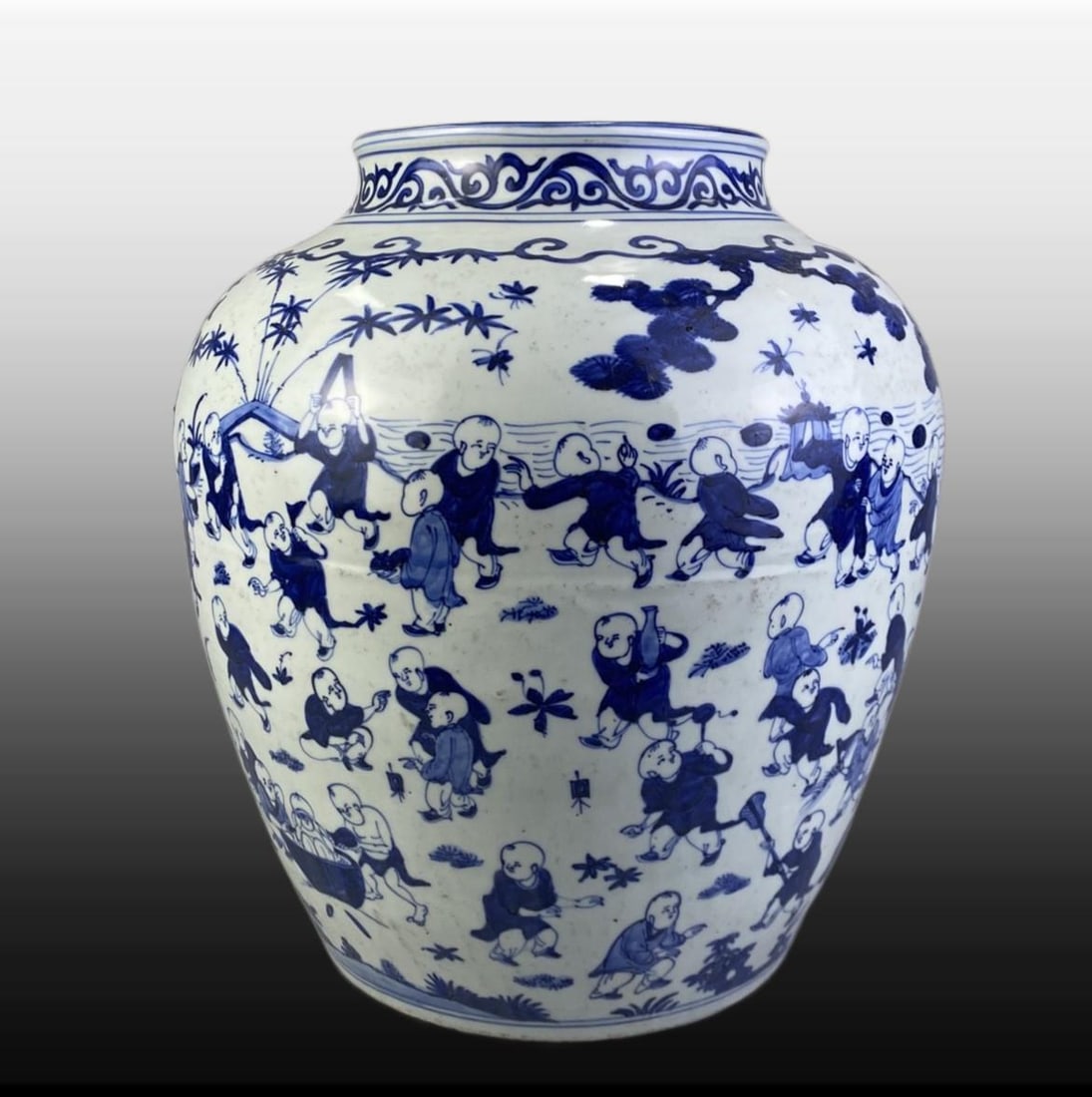 Blue and White Figures Pattern Jar - 4