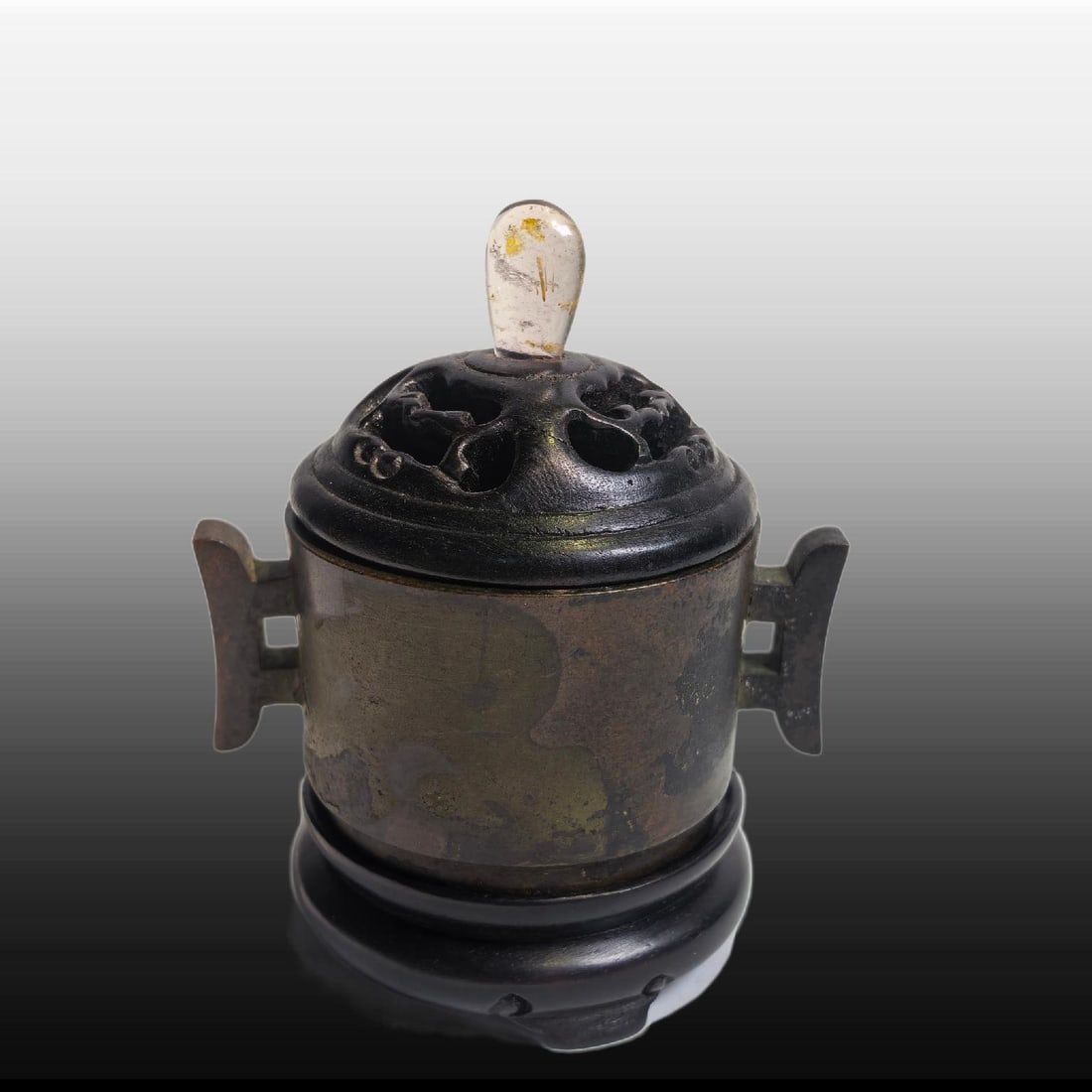 A Exquisite Coppery Double-Ears Censer: A Exquisite Coppery Double-Ears Censer,Qing Dynasty, China,Size:3.3inx2.4inx3.1in,Weight:429g 铜双耳炉,中国清代