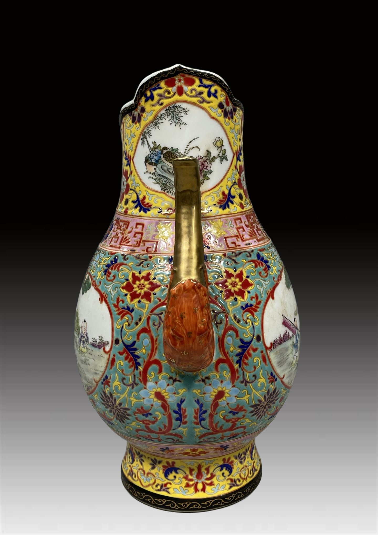 A Exquisite Enamel Figures Pattern Ewer - 4
