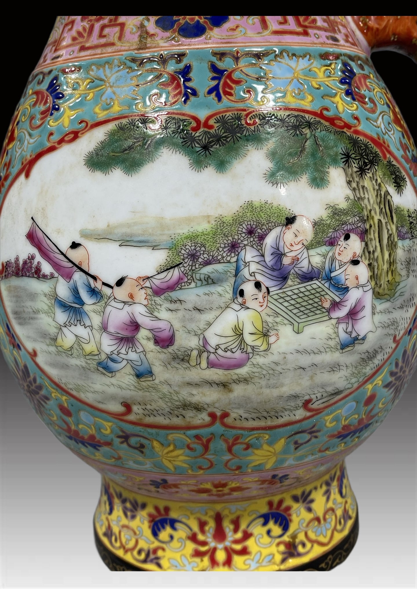 A Exquisite Enamel Figures Pattern Ewer - 7