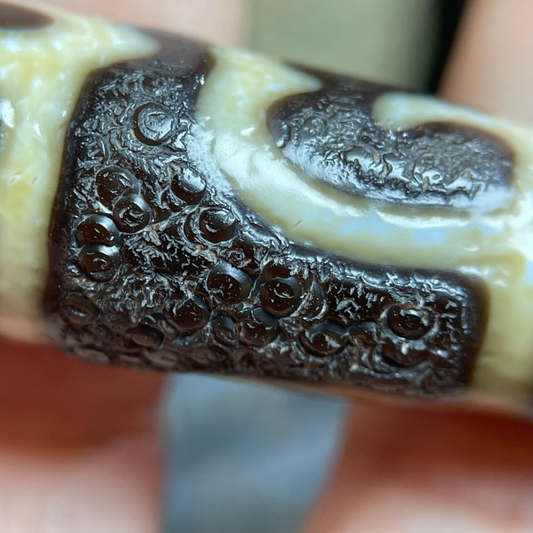 A Exquisite Tiger Tooth Dzi bead - 8