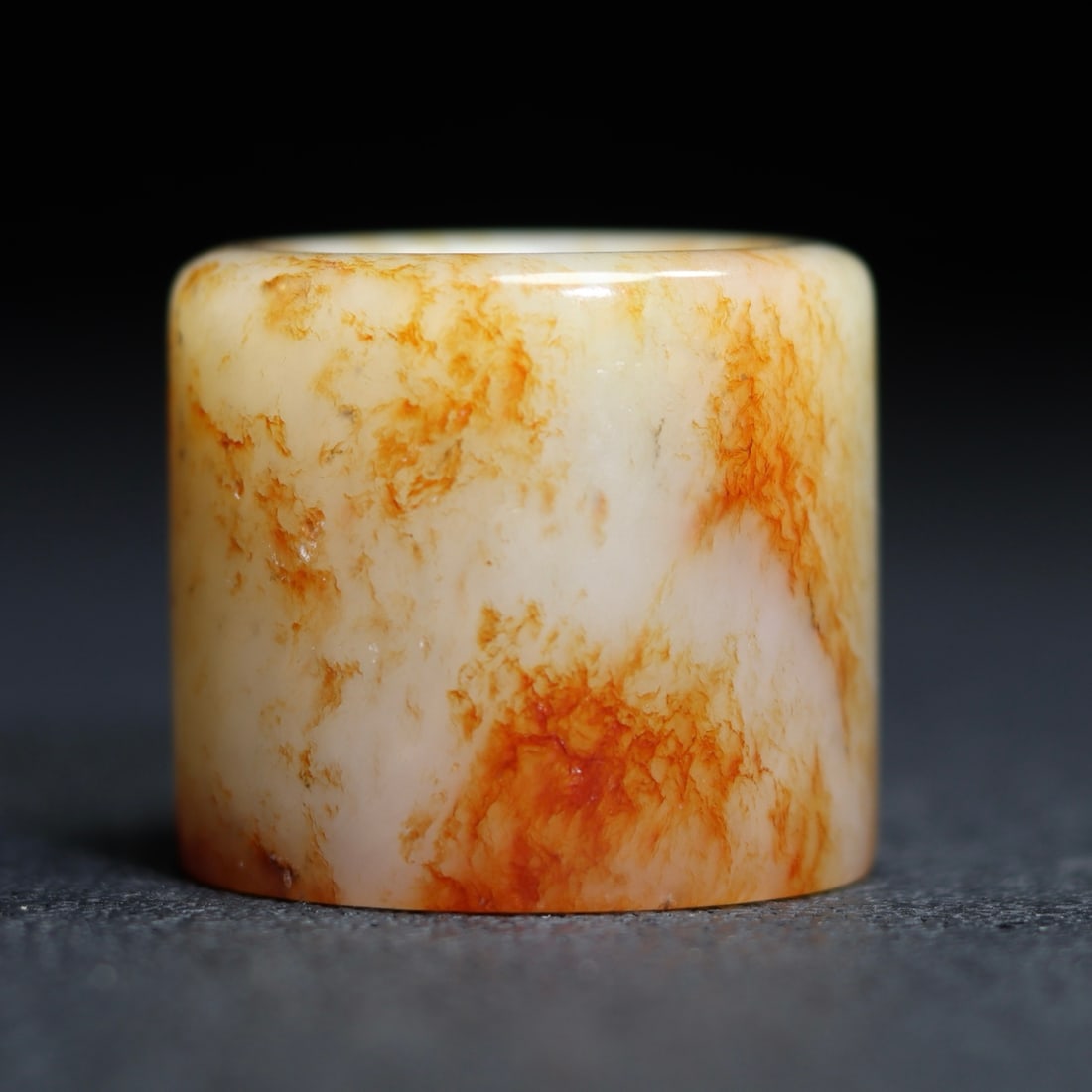 A Exquisite Hotan Jade Thumb Ring: A Exquisite Hotan Jade Thumb Ring,Qing Dynasty, China,Size:1.2inx1.4in ,Weight:50.7g 和田玉扳指,中国清代
