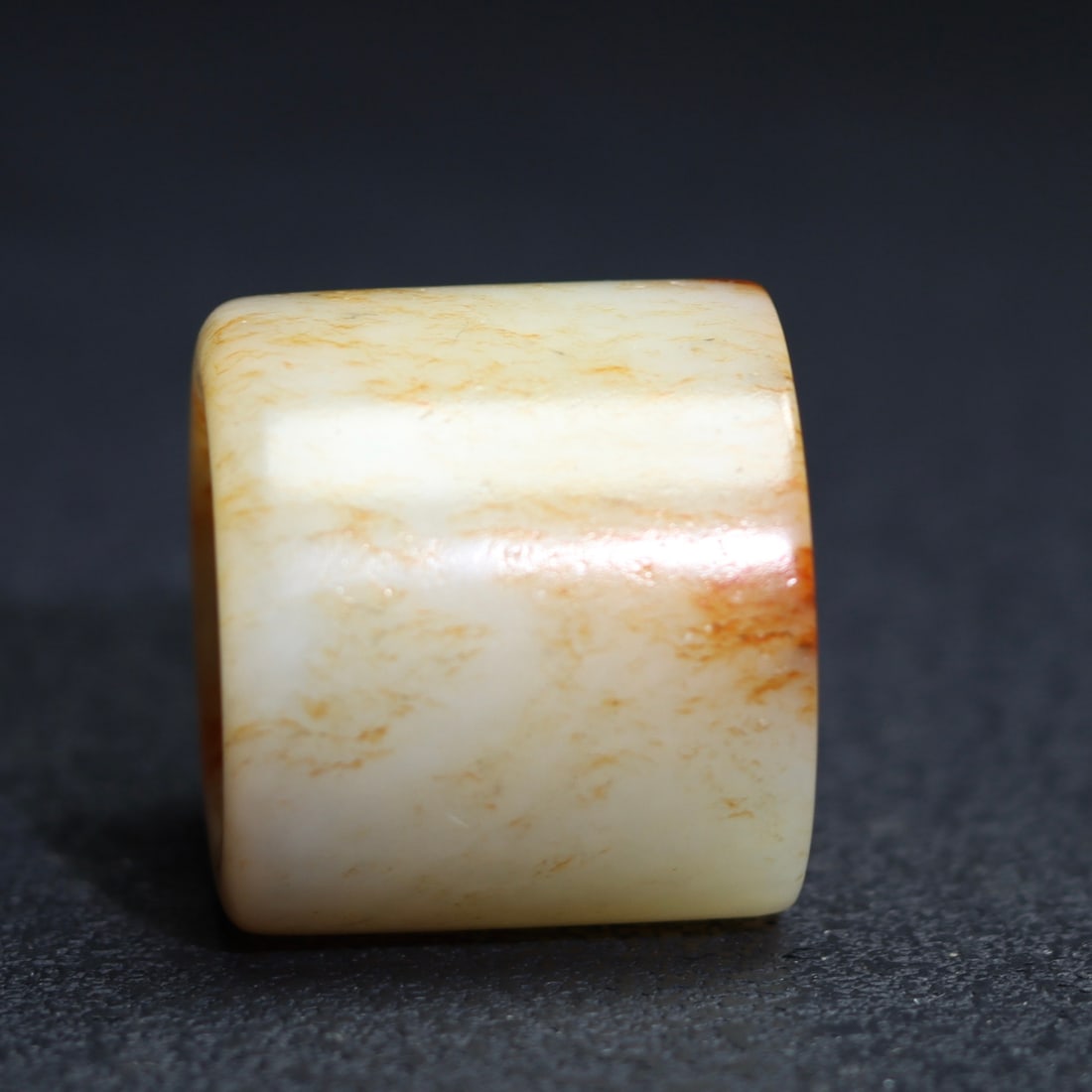 A Exquisite Hotan Jade Thumb Ring - 3