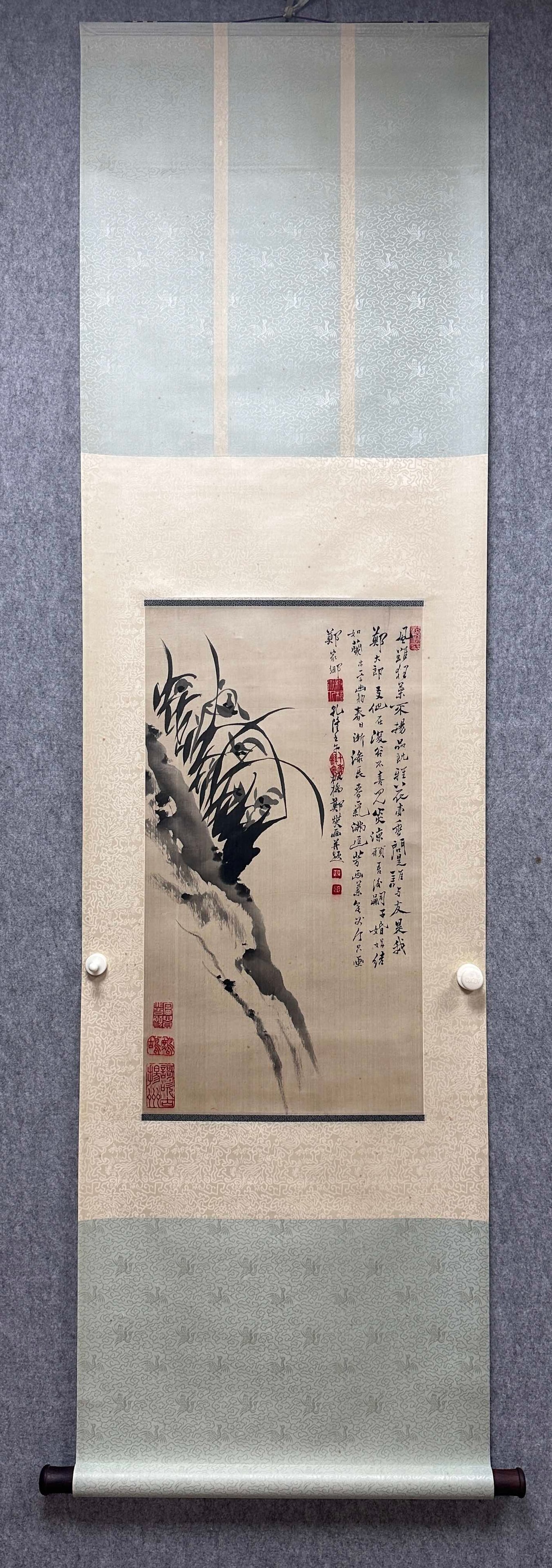 A Chinese Vertical Scroll Ink Painting of Flowers on Paper: A Chinese Vertical Scroll Ink Painting of Flowers on Paper,Qing Dynasty, China,Zheng Banqiao,without frame size:15.4inx27.6in