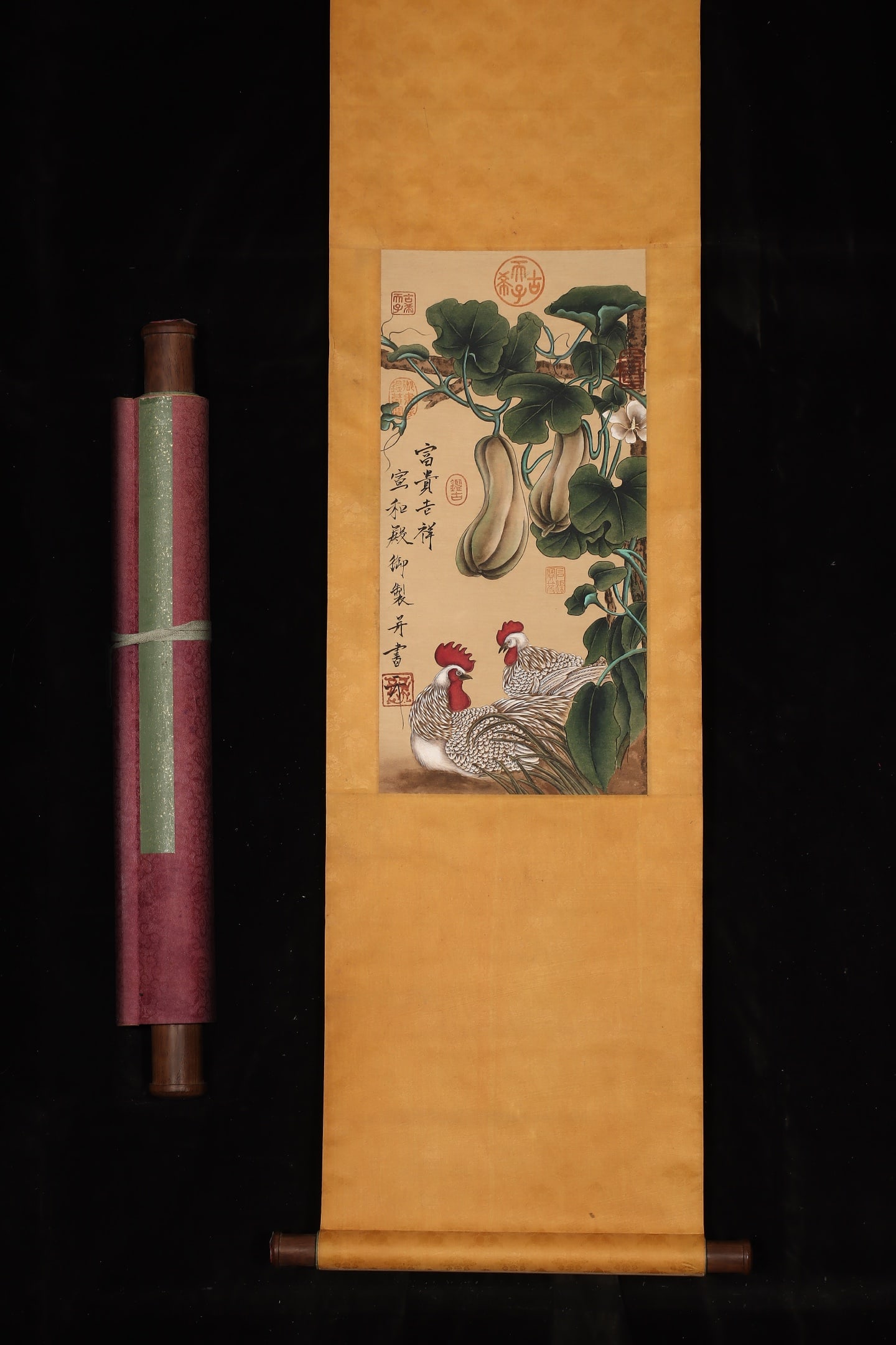 A Chinese Vertical Scroll Ink Painting of Flower and Bird on Silk: A Chinese Vertical Scroll Ink Painting of Flower and Bird on Silk,Ming Dynasty, China,Shen Zhou,without frame size:22.2inx10.8in 一幅中国水墨绢本花