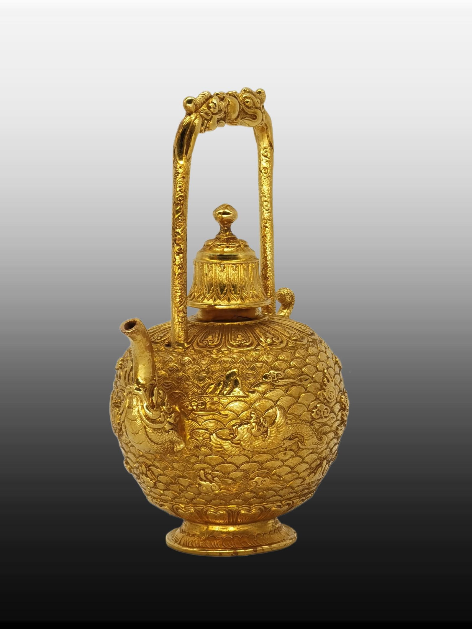 A Exquisite Gilt Bronze Dragon Pattern Ewer - 4