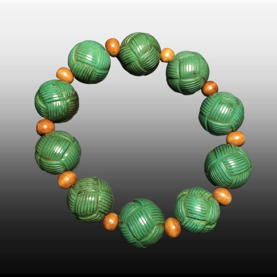 A Exquisite Turquoise Flower Bracelets: A Exquisite Turquoise Flower Bracelets,Qing Dynasty, China,Size:0.8in,Weight:108g 松石花手串,中国清代