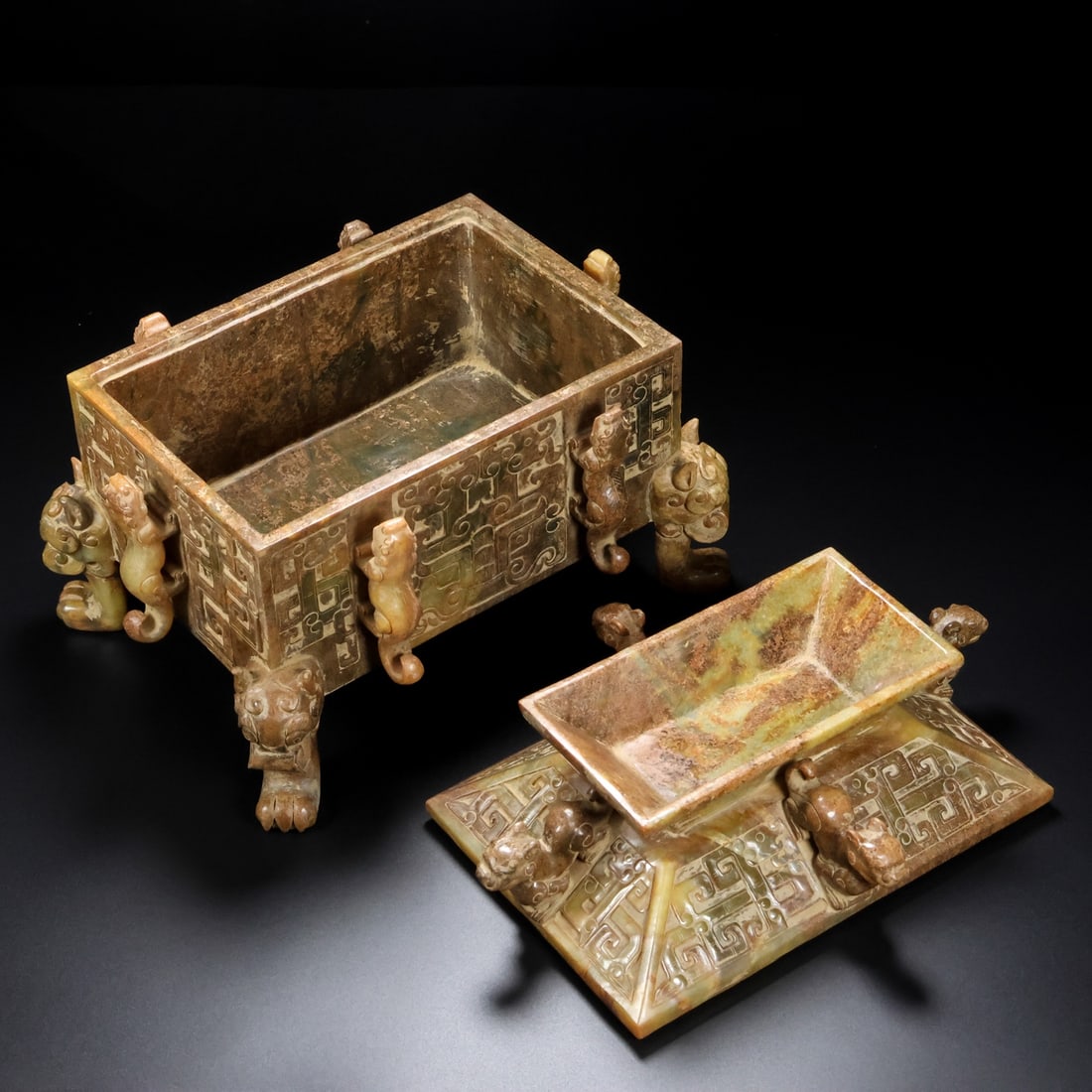 A Exquisite Hotan Jade Auspicious Beast Box - 9