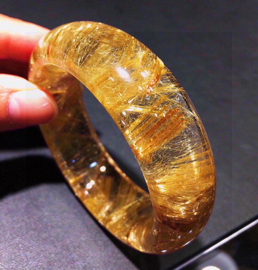 A Exquisite Titanium Quartz Bracelets - 7