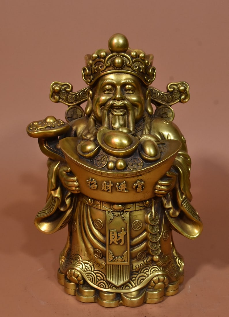 A Exquisite Gilt Bronze Statue of Mammon Ornament: A Exquisite Gilt Bronze Statue of Mammon Ornament,Qing Dynasty, China,Qianlong Four-character Mark,Size:9.8inx6.7in,Weight:3300g
