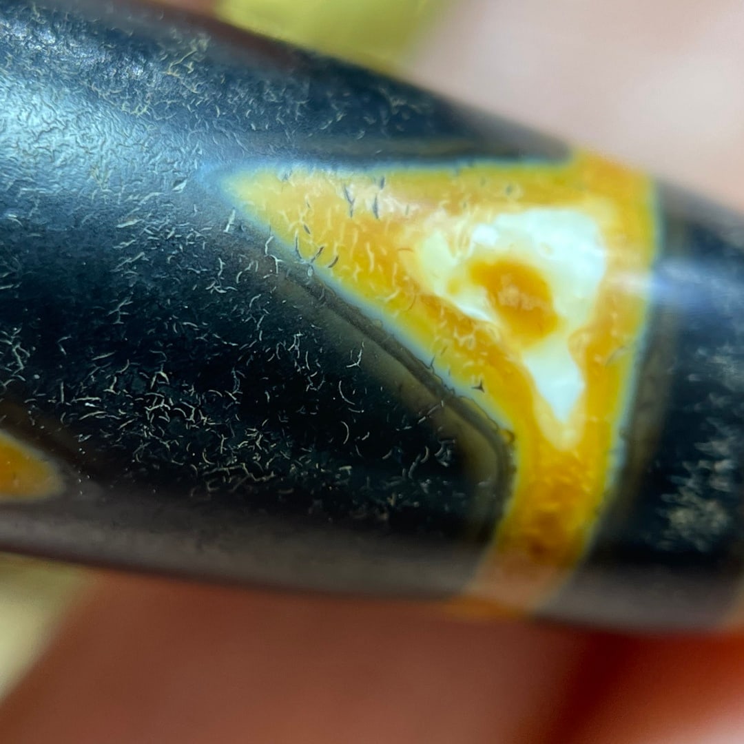 A Exquisite Tiger Tooth Dzi bead - 8