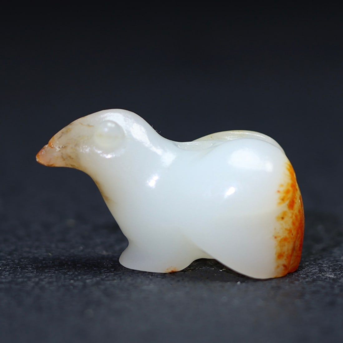 A Exquisite Hotan Jade Bird Handheld Carving: A Exquisite Hotan Jade Bird Handheld Carving,Han Dynasty, China,Size:1.3inx0.8inx0.8in ,Weight:14.2g 和田玉鸟手把件,中国汉代