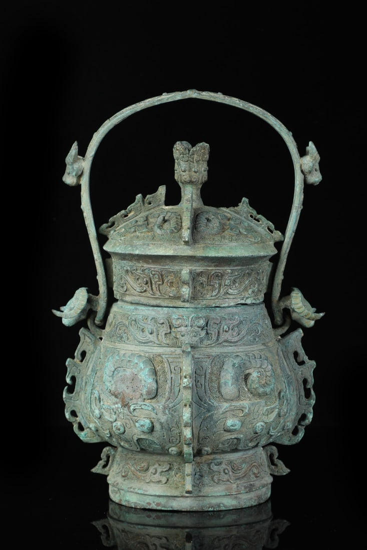 A Exquisite Bronze Beast-Face Pattern Censer: A Exquisite Bronze Beast-Face Pattern Censer,Han Dynasty, China,Size:12.6inx8.3inx6.3in,Weight:2521g 青铜兽面纹炉,中国汉代