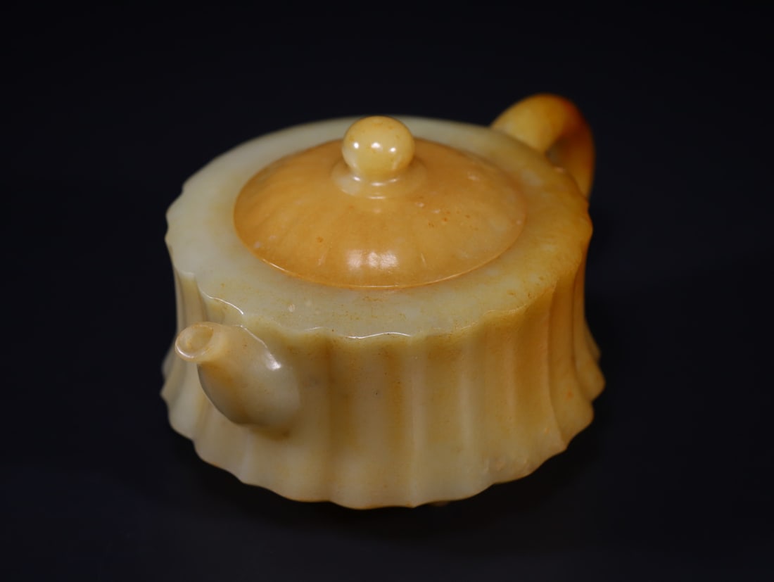 A Exquisite Hotan Jade Teapot - 7