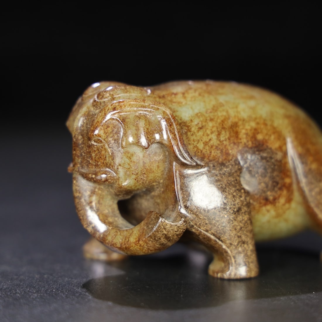 A Exquisite Hotan Jade Elephant Ornament - 2