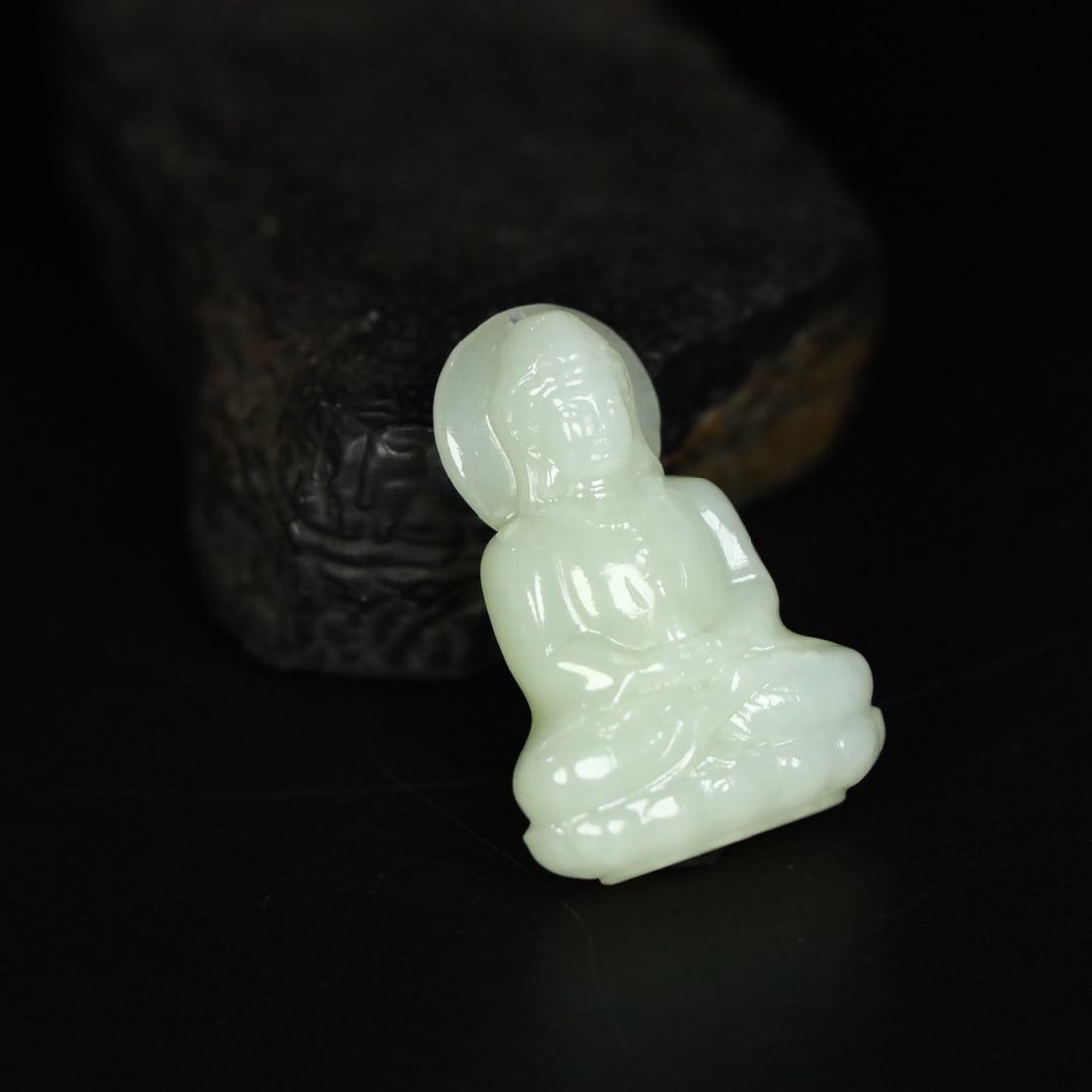 A Exquisite Hotan Jade Buddha statue - 3