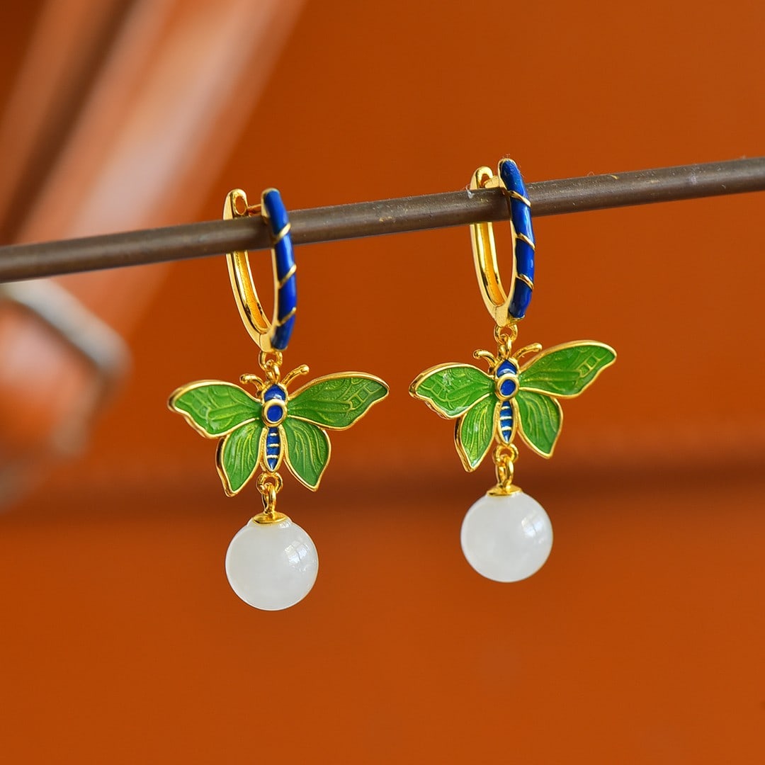 A pair of Exquisite Silver Inlaid Hotan Jade Butterfly-shaped Earring: A pair of Exquisite Silver Inlaid Hotan Jade Butterfly-shaped Earring,Size:0.3inx0.3in 一对银镶和田玉蝴蝶耳坠
