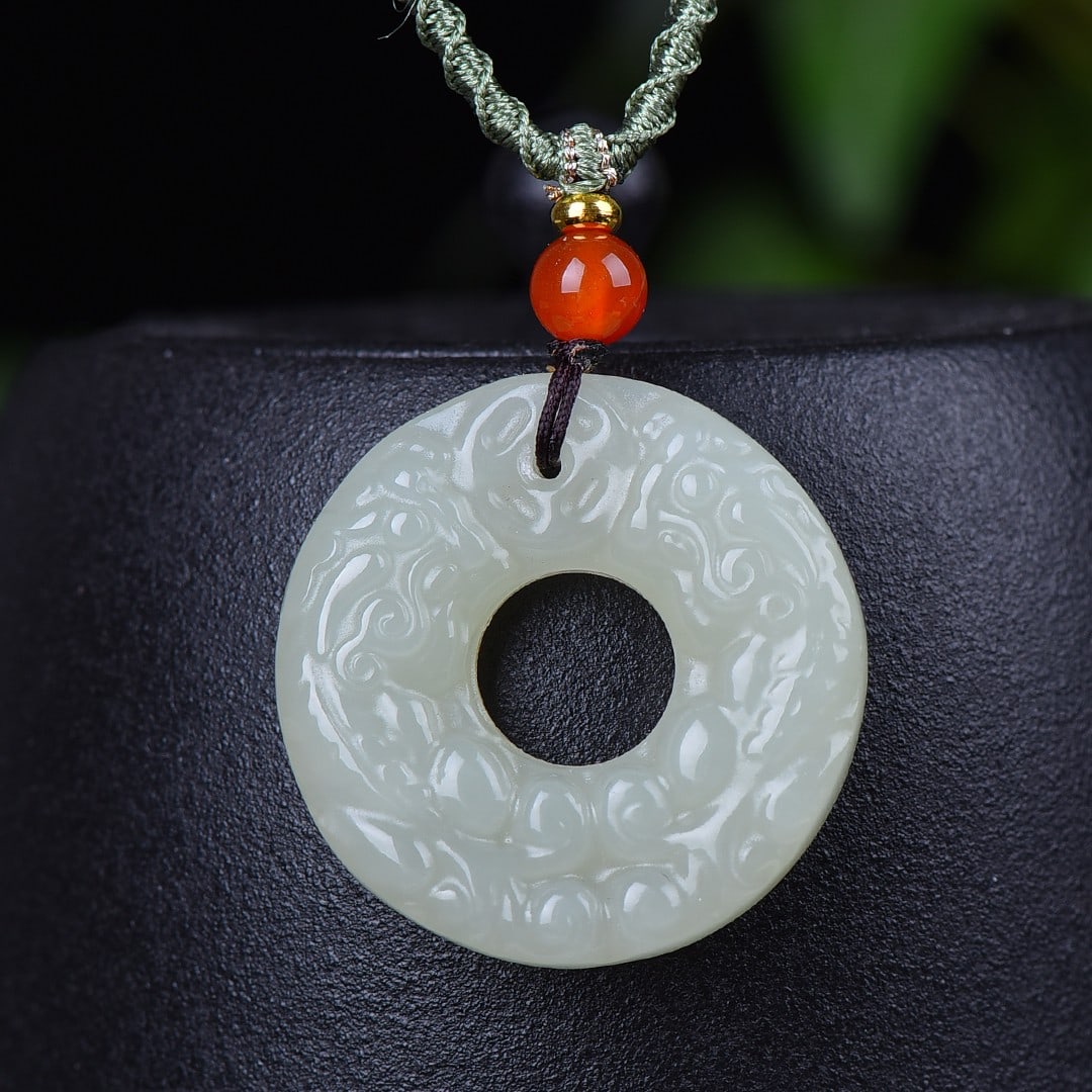 A Exquisite Hotan Jade Auspicious Beast Pattern Pendant - 2