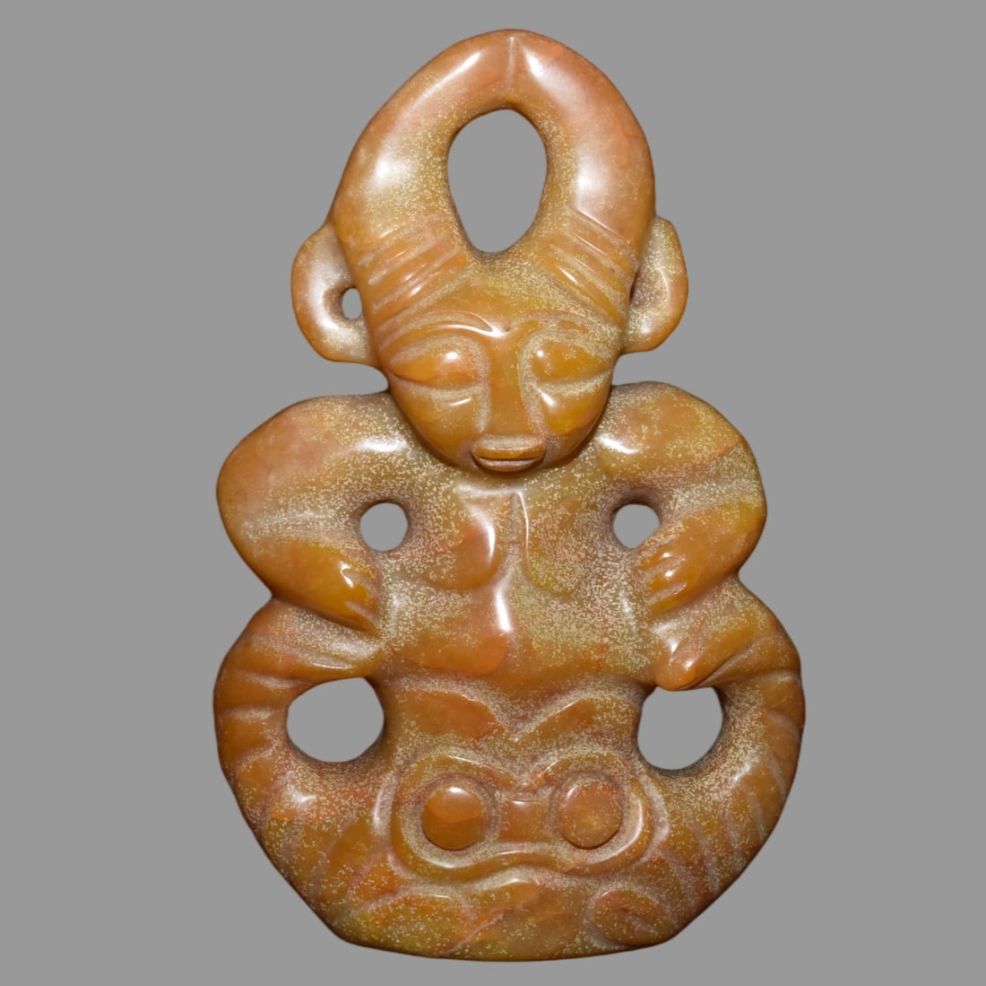 A Exquisite Hemoyu Sun God: A Exquisite Hemoyu Sun God,Ancient Time, China,Size:7.7inx5.1in,Weight:950g 河磨玉太阳神,远古时期