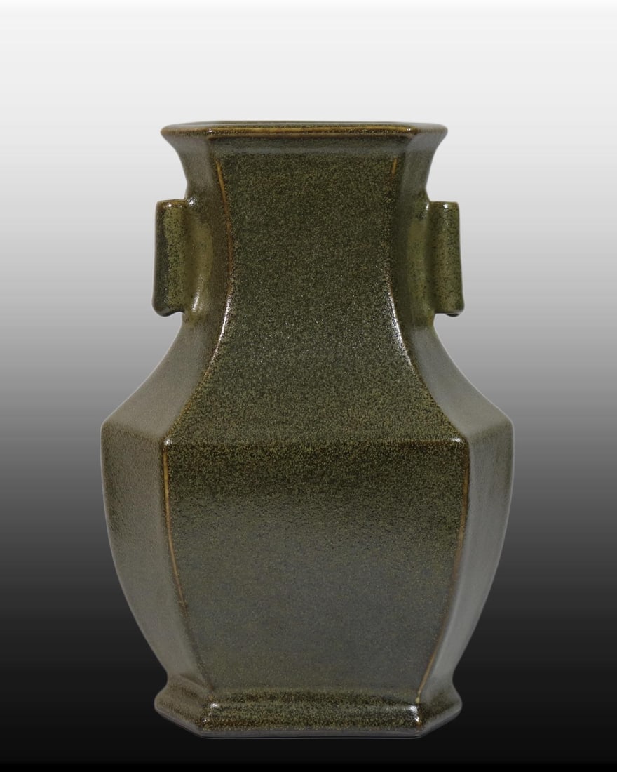 A Exquisite Teadust Glazed Vase: A Exquisite Teadust Glazed Vase,Qing Dynasty, China,Qianlong Six-character Mark,Size:15.7inx7.9in