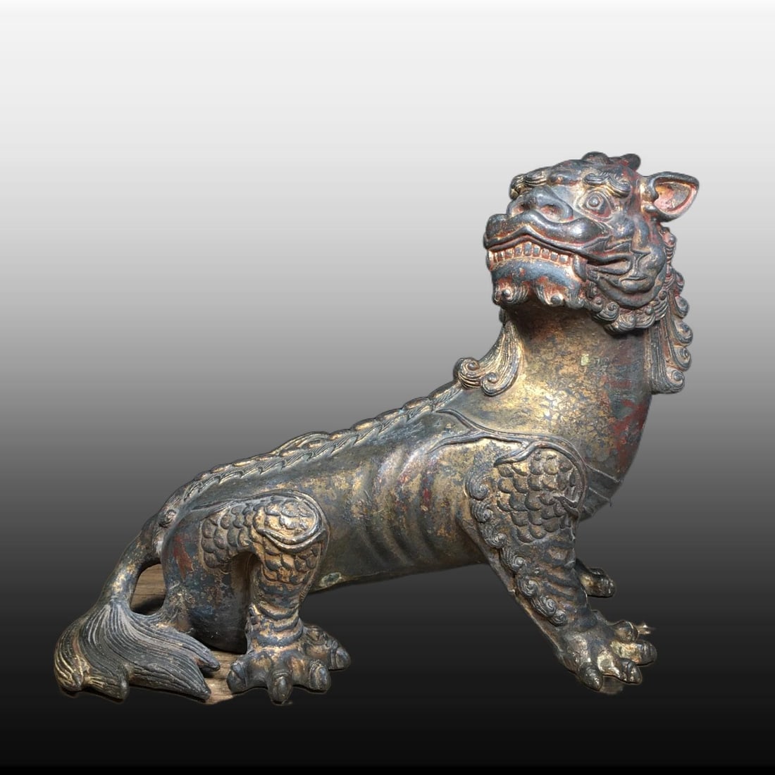A Exquisite Copper Auspicious Beast Ornament: A Exquisite Copper Auspicious Beast Ornament,Ming Dynasty, China,Size:8.3inx4.8in,Weight:1500g 铜瑞兽摆件,中国明代