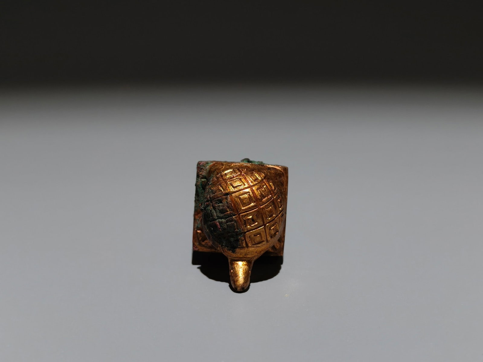 A Exquisite Gilt Bronze Turtle Seal - 8