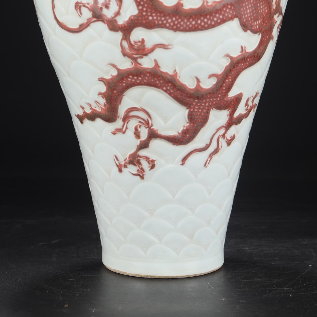 A Exquisite Underglaze-Red Seawater Pattern Dragon Pattern Vase - 4