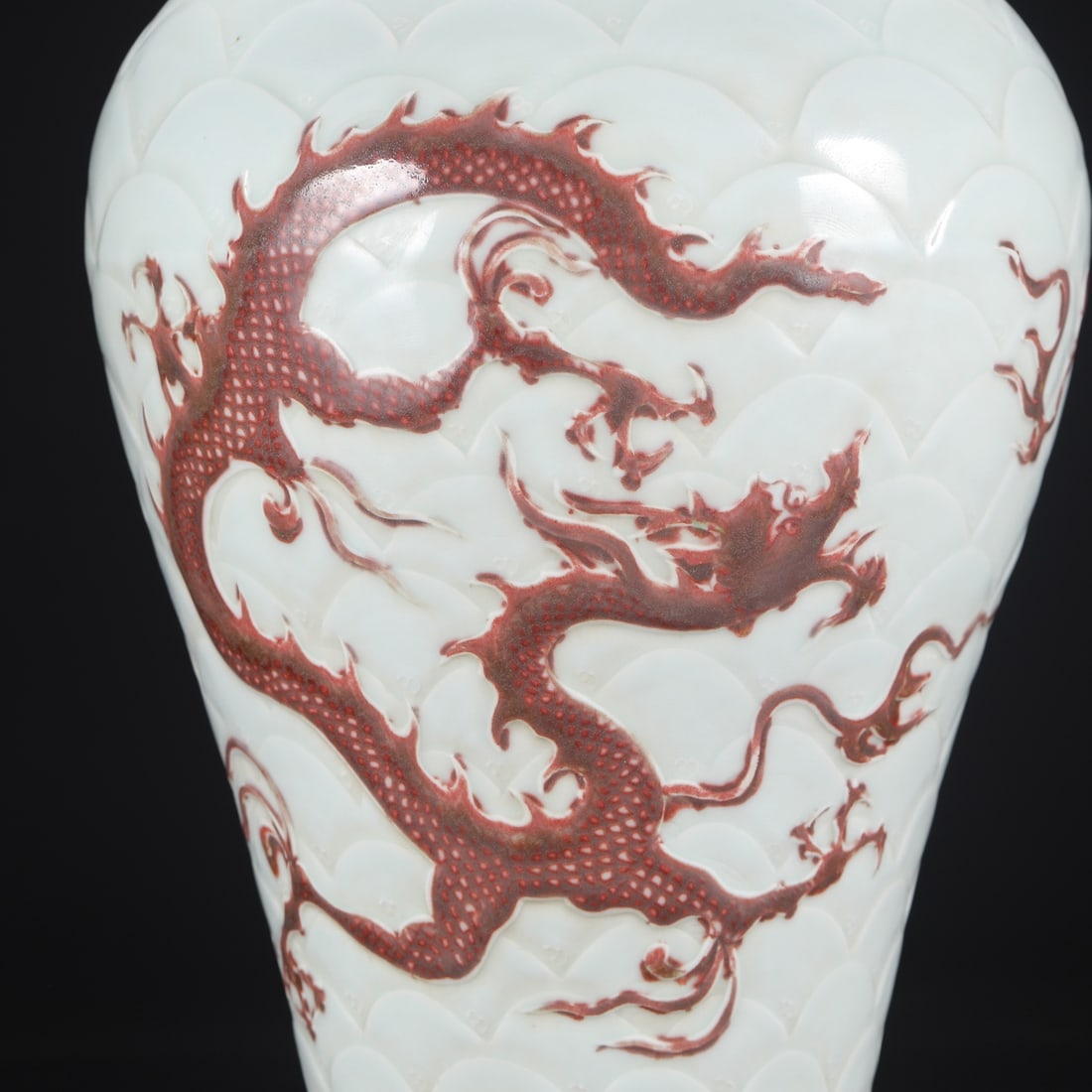 A Exquisite Underglaze-Red Seawater Pattern Dragon Pattern Vase - 8