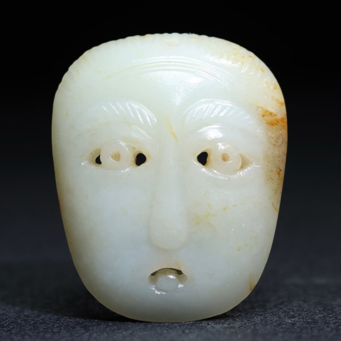 A Exquisite Hotan Jade Facial Makeup Handheld Carving: A Exquisite Hotan Jade Facial Makeup Handheld Carving,Qing Dynasty, China,Size:2.1inx1.7inx0.5in ,Weight:25g