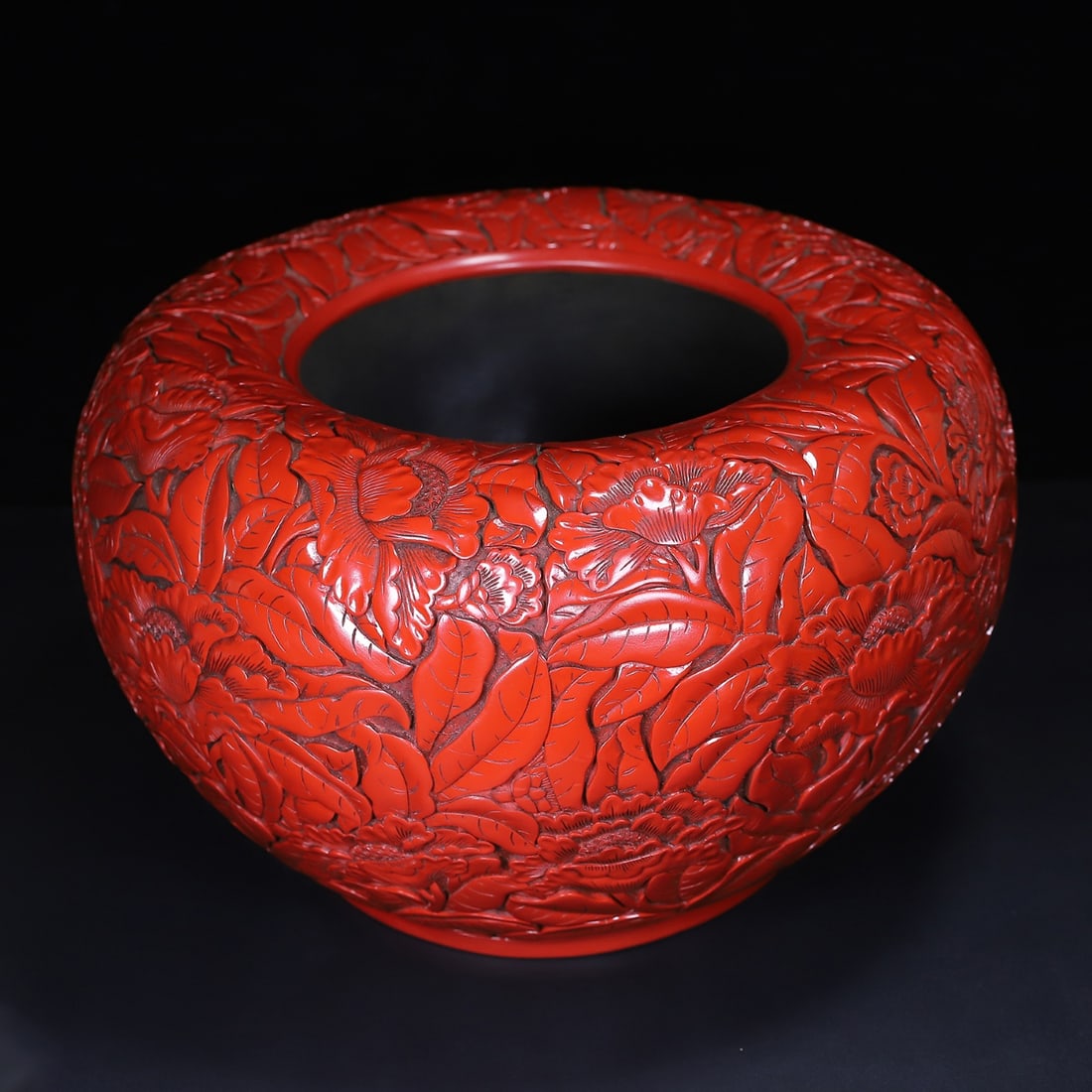 A Exquisite Carved Red Lacquer Flower Pattern Vat - 4