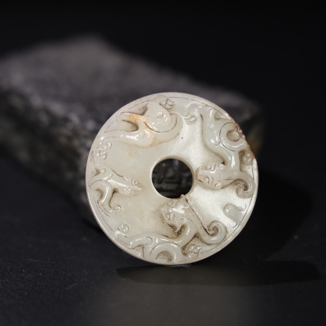 A Exquisite Hotan Jade Dragon Pattern Bi: A Exquisite Hotan Jade Dragon Pattern Bi,Han Dynasty, China,Size:2inx0.6in,Weight:46.6g 和田玉龙玉璧,中国汉代