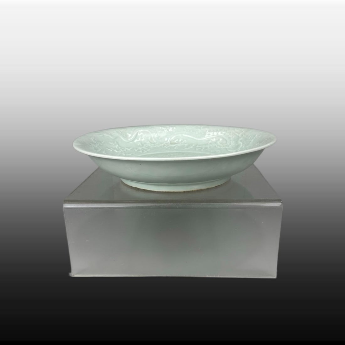 White Glaze Dragon Pattern Plate - 6