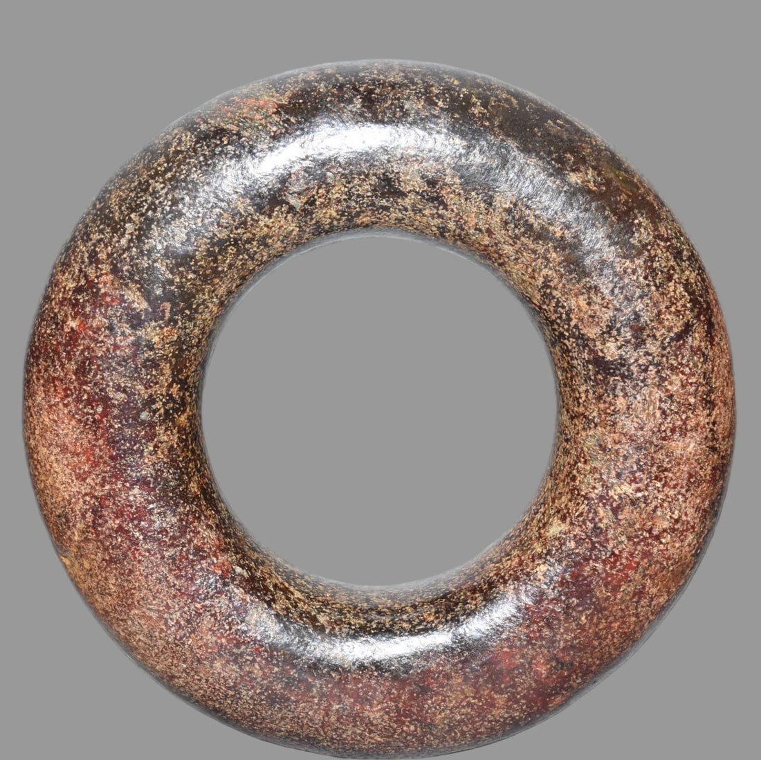 A Exquisite Hemoyu Bracelets: A Exquisite Hemoyu Bracelets,Ancient Time, China,Size:4.9in,Weight:570g 河磨玉手镯,远古时期