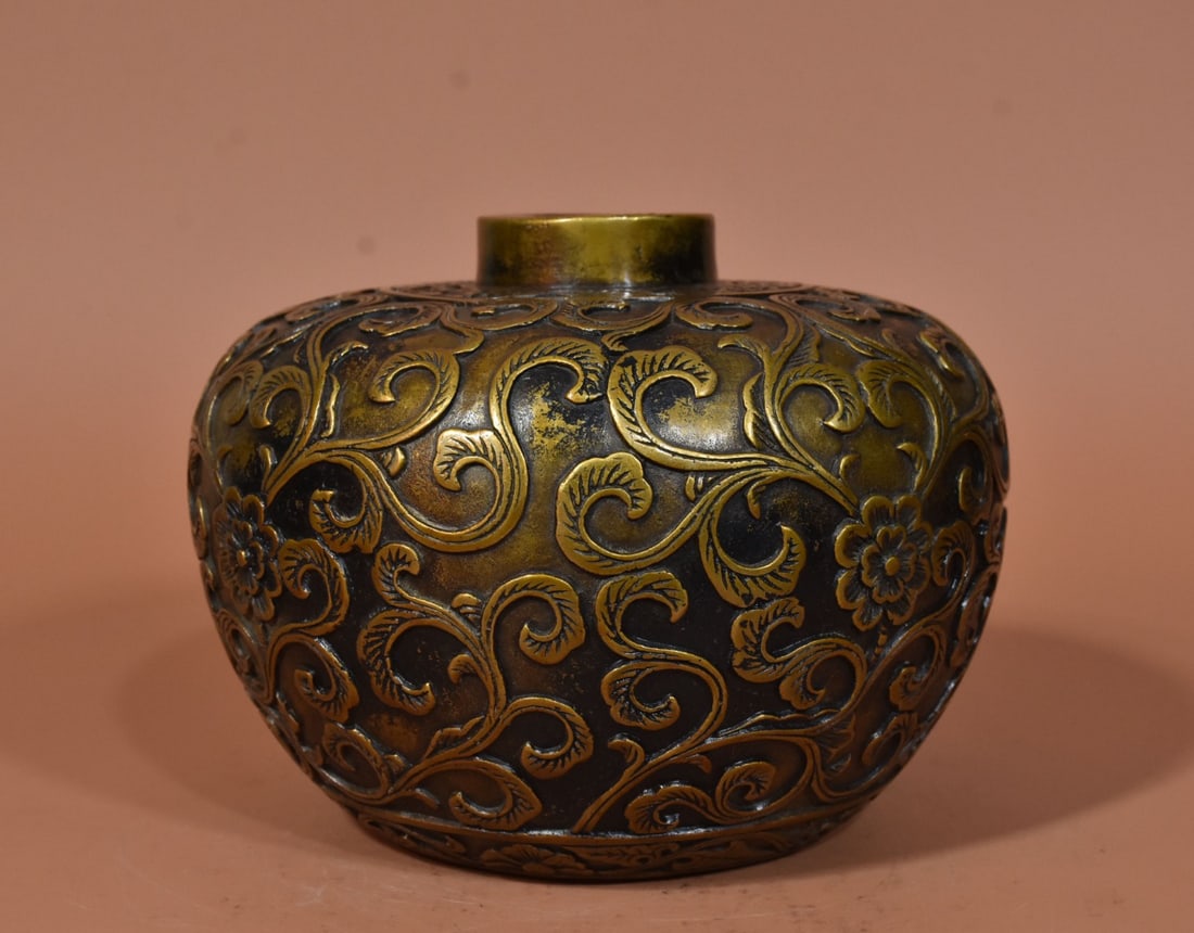 A Exquisite Coppery Lotus Pattern Vase - 2