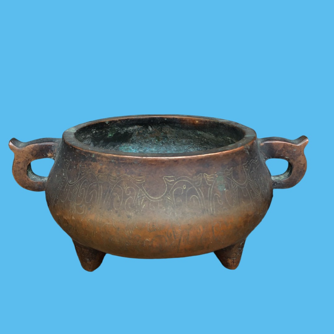 A Exquisite Copper-Bodied Double-Ears and Tripod Censer: A Exquisite Copper-Bodied Double-Ears and Tripod Censer,Ming Dynasty, China,With Mark,Size:3.5inx7.9in,Weight:2450g