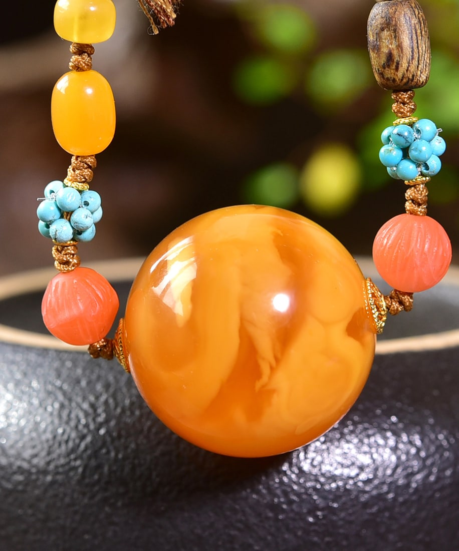 A Exquisite Amber Necklace - 4
