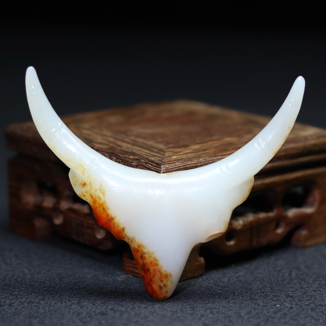A Exquisite Hotan Jade Sika Deer Head Handheld Carving (1 of 6)