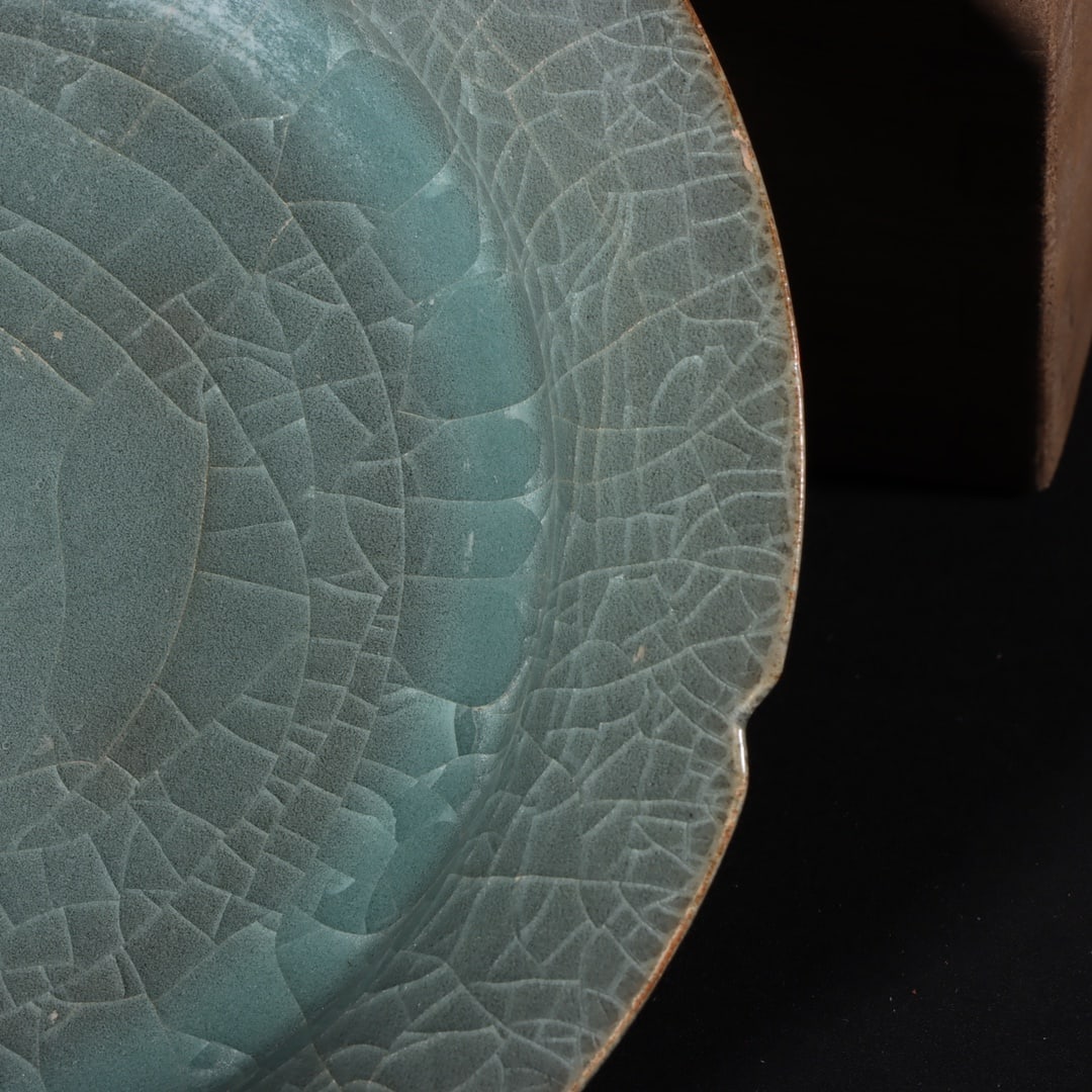A Exquisite Guan yao Plate - 6