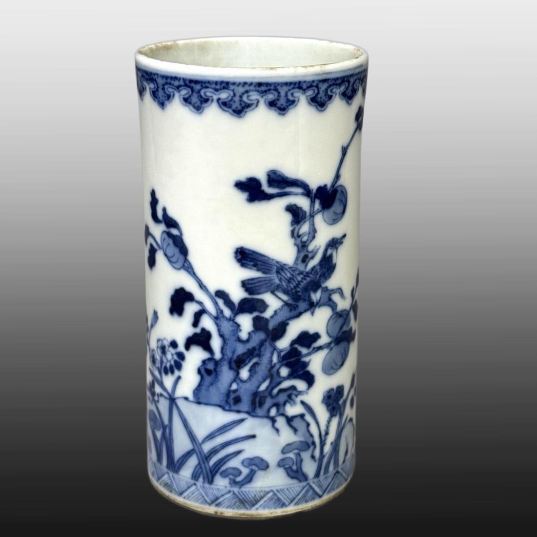 A Exquisite Blue and White Flower and Bird Pattern Brush Pot: A Exquisite Blue and White Flower and Bird Pattern Brush Pot,Republic of China,With Mark,Size:5.1inx2.5in 青花花鸟纹笔筒,民国,带款