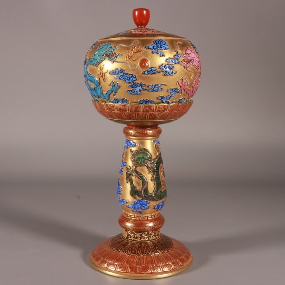 A Exquisite Enamel Gold Ground Dragon Pattern Hatstand: A Exquisite Enamel Gold Ground Dragon Pattern Hatstand,Qing Dynasty, China,Qianlong Six-character Mark,Size:10.2inx4.7in
