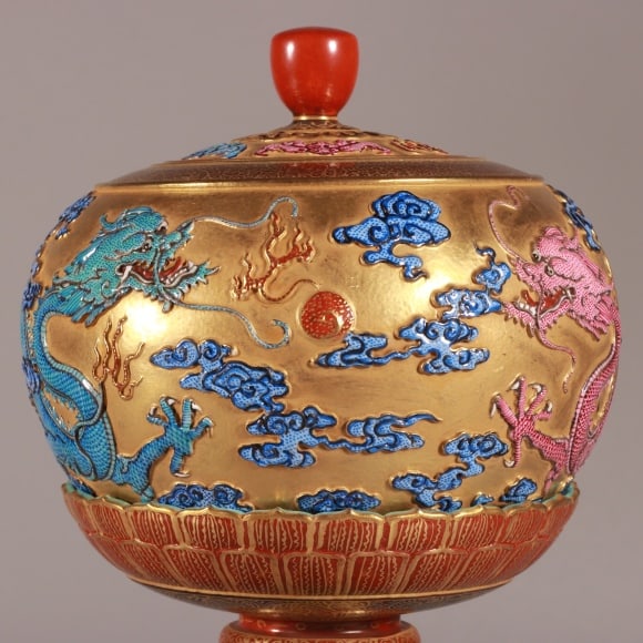 A Exquisite Enamel Gold Ground Dragon Pattern Hatstand - 2