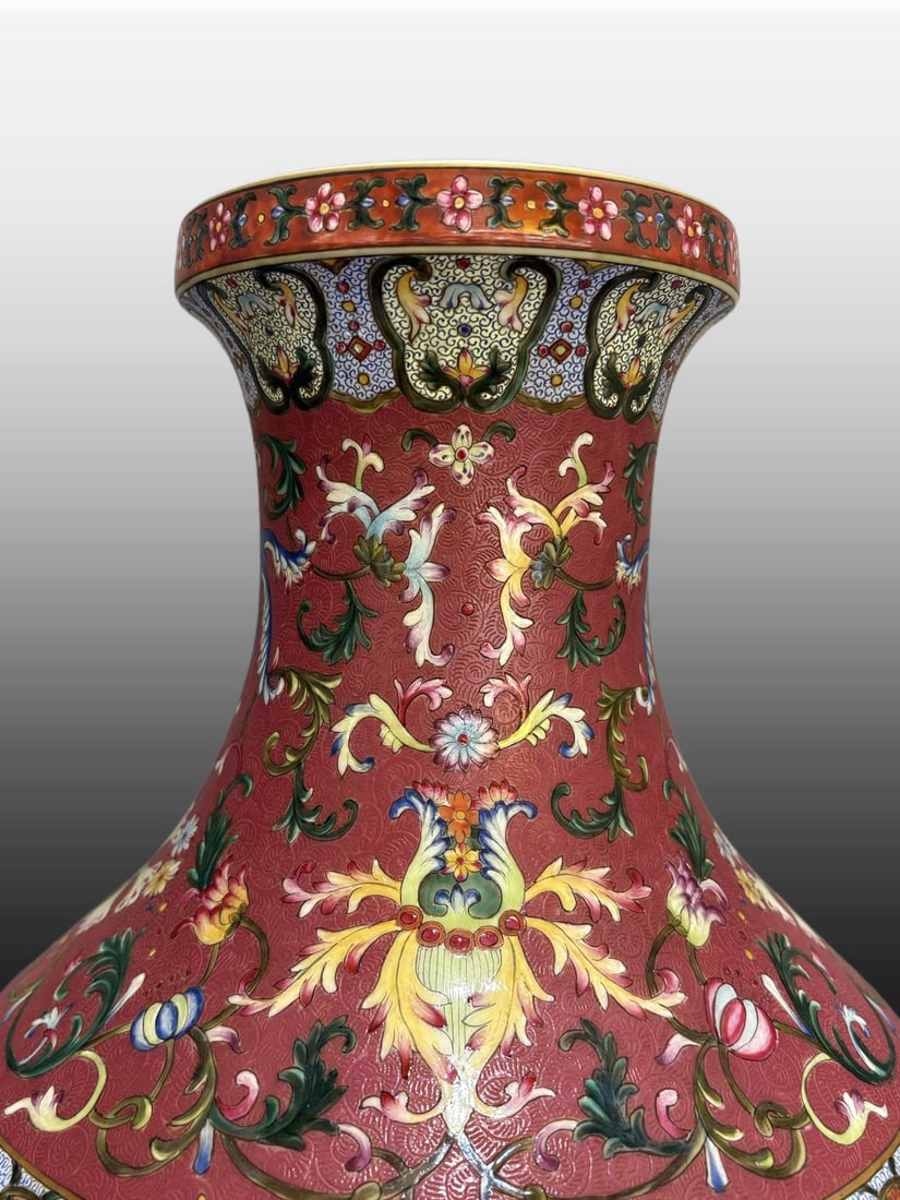 A Exquisite Enamel Ruby Red Landscape Pattern Vase - 2