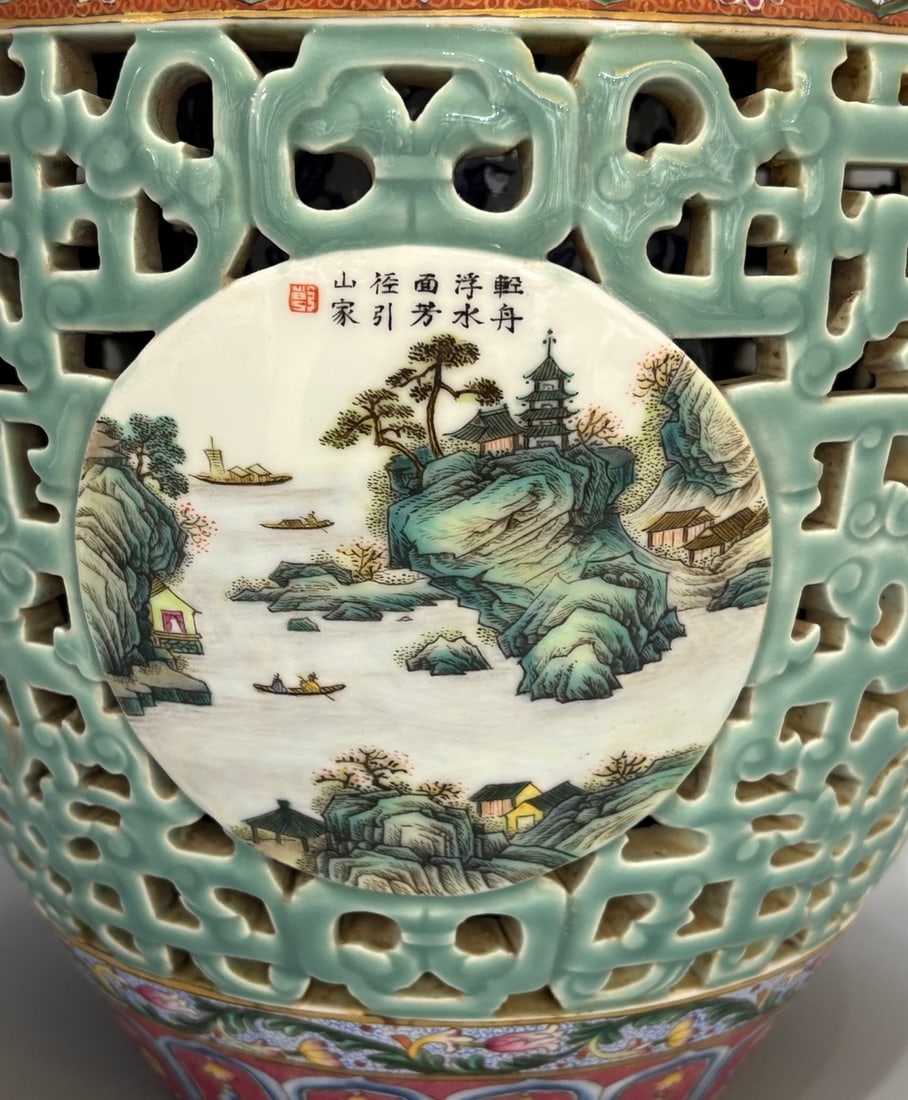 A Exquisite Enamel Ruby Red Landscape Pattern Vase - 6