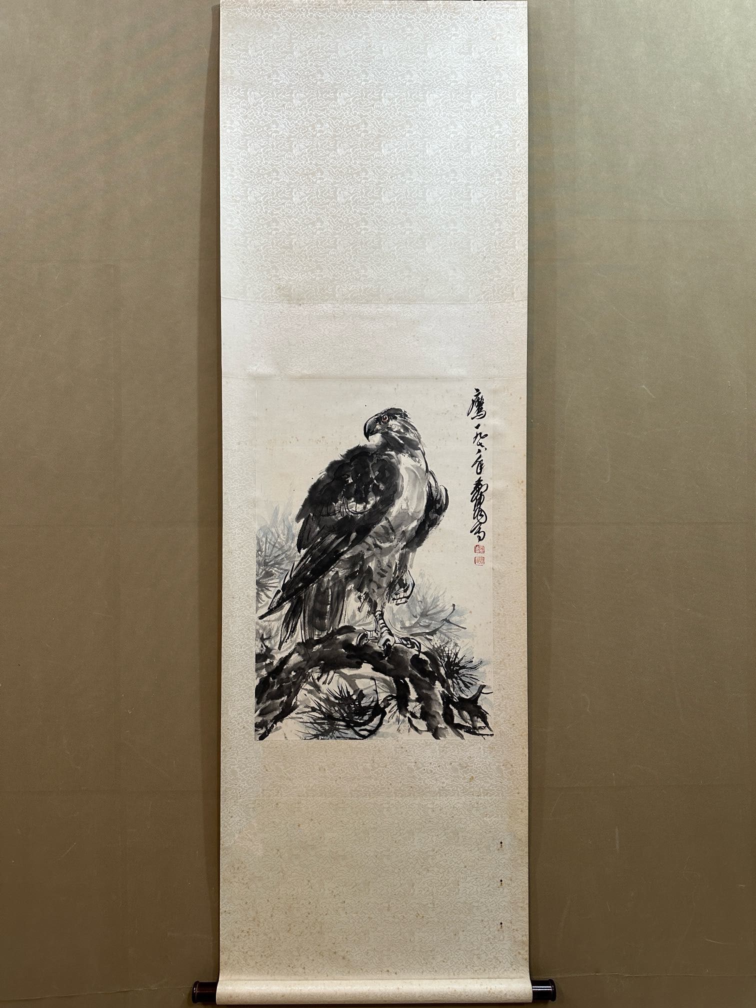 A Chinese Vertical Scroll Ink Eagle Painting on Paper: A Chinese Vertical Scroll Ink Eagle Painting on Paper,Modern Time of China,Huang Zhou,without frame size:18.1inx27.6in