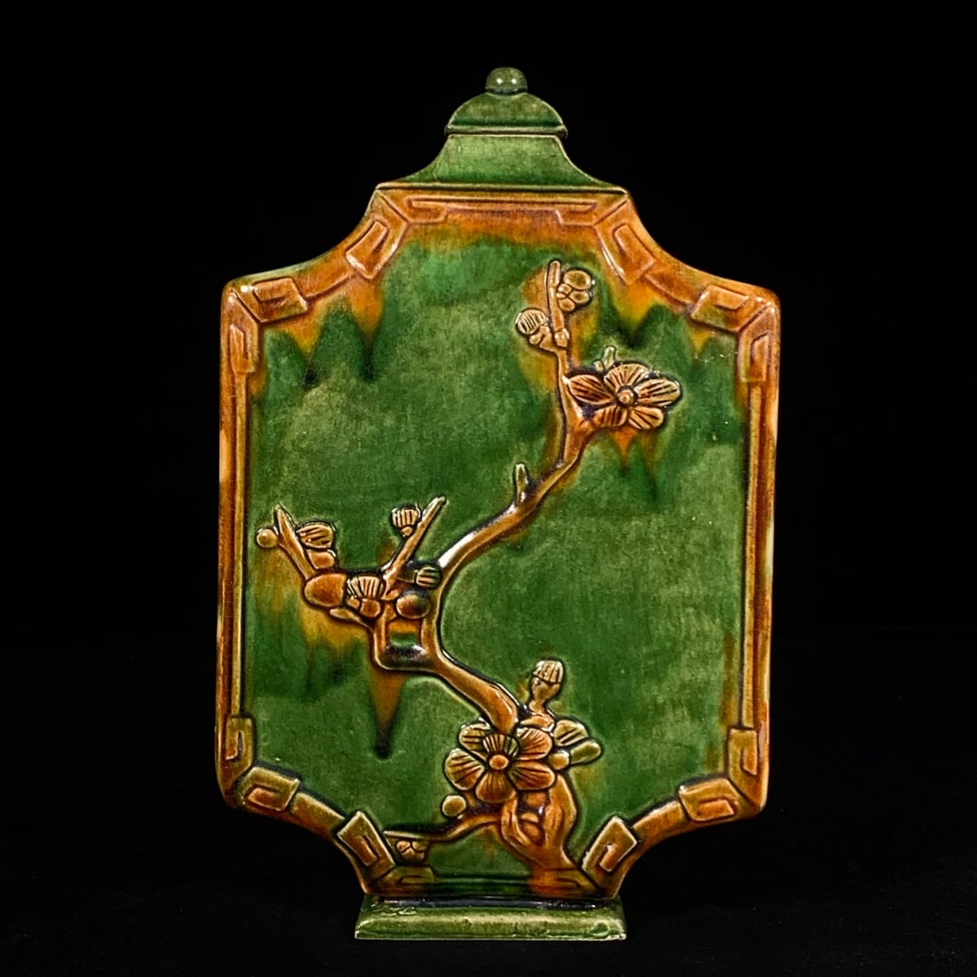 A Exquisite Tang Tri-Color Glazed Pottery Plum flower Vase: A Exquisite Tang Tri-Color Glazed Pottery Plum flower Vase,Tang Dynasty, China,Size:9.8inx6.1in 唐三彩梅花纹瓶,中国唐代